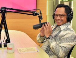 Pertama Hadir di Podcast, Tito Bagikan Trik Pacu Kepala Daerah Tekan Inflasi