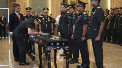 Yasonna Promosi dan Mutasi 120 Pimti Pratama di Kemenkumham