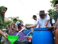 Antisipasi Dampak El Nino, Pj Gubernur Banten Salurkan Bantuan Air Bersih dan Sembako