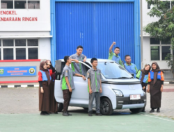 Mobil Listrik dari Presiden Jokowi untuk Siswa SMKN 2 Palembang Belajar Praktik