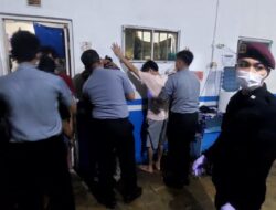 Cegah Adanya Barang terlarang, Lapas Kelas IIA Karawang Lakukan Penggeledehan Rutin Blok Hunian WBP