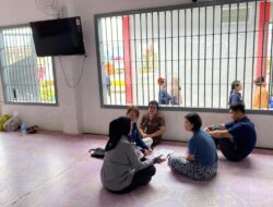 Kalapas Ade Agustina Sapa Keluarga WBP Saat Berkunjung