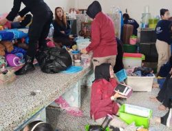 Deteksi Dini Gangguan Kamtib, Lapas Perempuan Pontianak Laksanakan Penggeledahan Kamar Hunian Warga Binaan