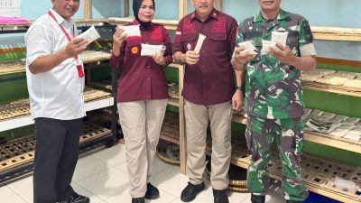 Kalapas Kelas I Bandar Lampung Kenalkan Karya Warga Binaan ke Polda Lampung