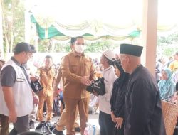 Pemkot Serang Salurkan Kartu Keluarga Sejahtera untuk Penerima PKH di Kecamatan Taktakan