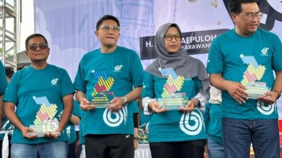 Lapas Kelas IIA Karawang Raih Penghargaan Klinik Terbaik Program TBC dari Bupati Karawang