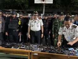 Razia Gabungan Lapas Karawang: 107 Personel Turun, Puluhan HP Dimusnahkan dalam Peringatan HBP ke-62